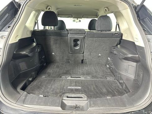 Used 2015 Nissan Rogue S FWD image 26