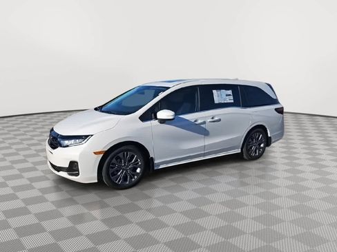 New 2026 Honda Odyssey Touring image 4