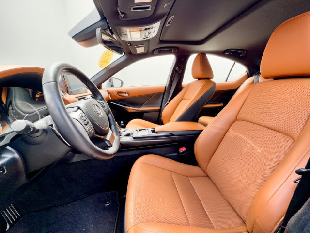Used 2024 Lexus IS 300 w/ Comfort Package RWD image 15