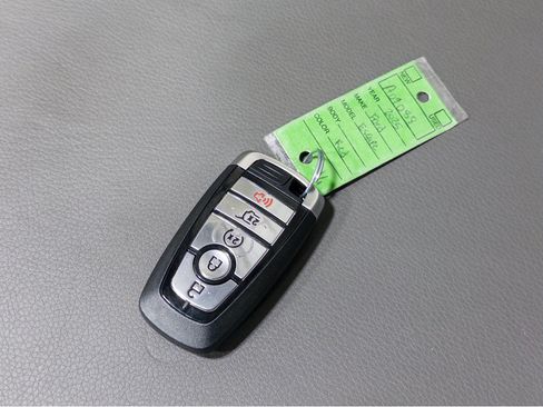 Used 2025 Ford Escape SE w/ PHEV Premium Package FWD image 23