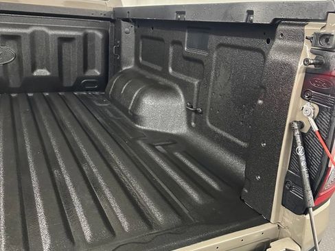 Used 2025 Ford Ranger XLT AWD/4WD image 32