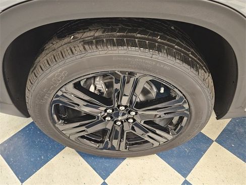 New 2026 GMC Acadia Elevation w/ Black Edition image 13