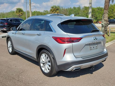 Certified 2019 INFINITI QX50 Essential w/ Premium Heat Package image 4