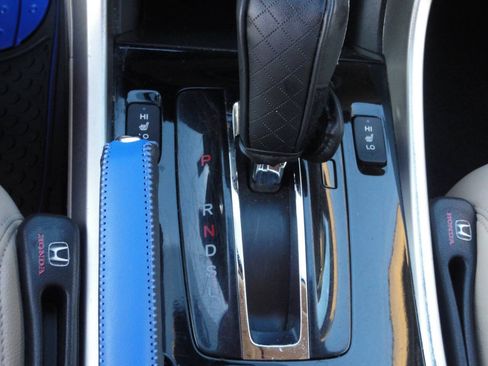 Used 2017 Honda Accord EX-L image 24