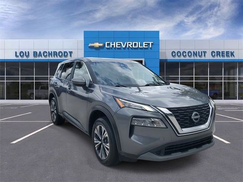Used 2023 Nissan Rogue SV image 1