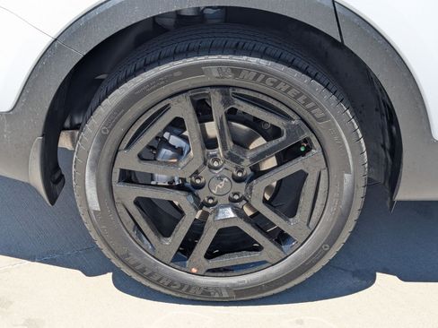Certified 2025 Kia Telluride SX Prestige X-Line AWD/4WD image 12