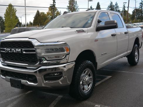 Used 2019 RAM 2500 Tradesman w/ Safety Group image 3