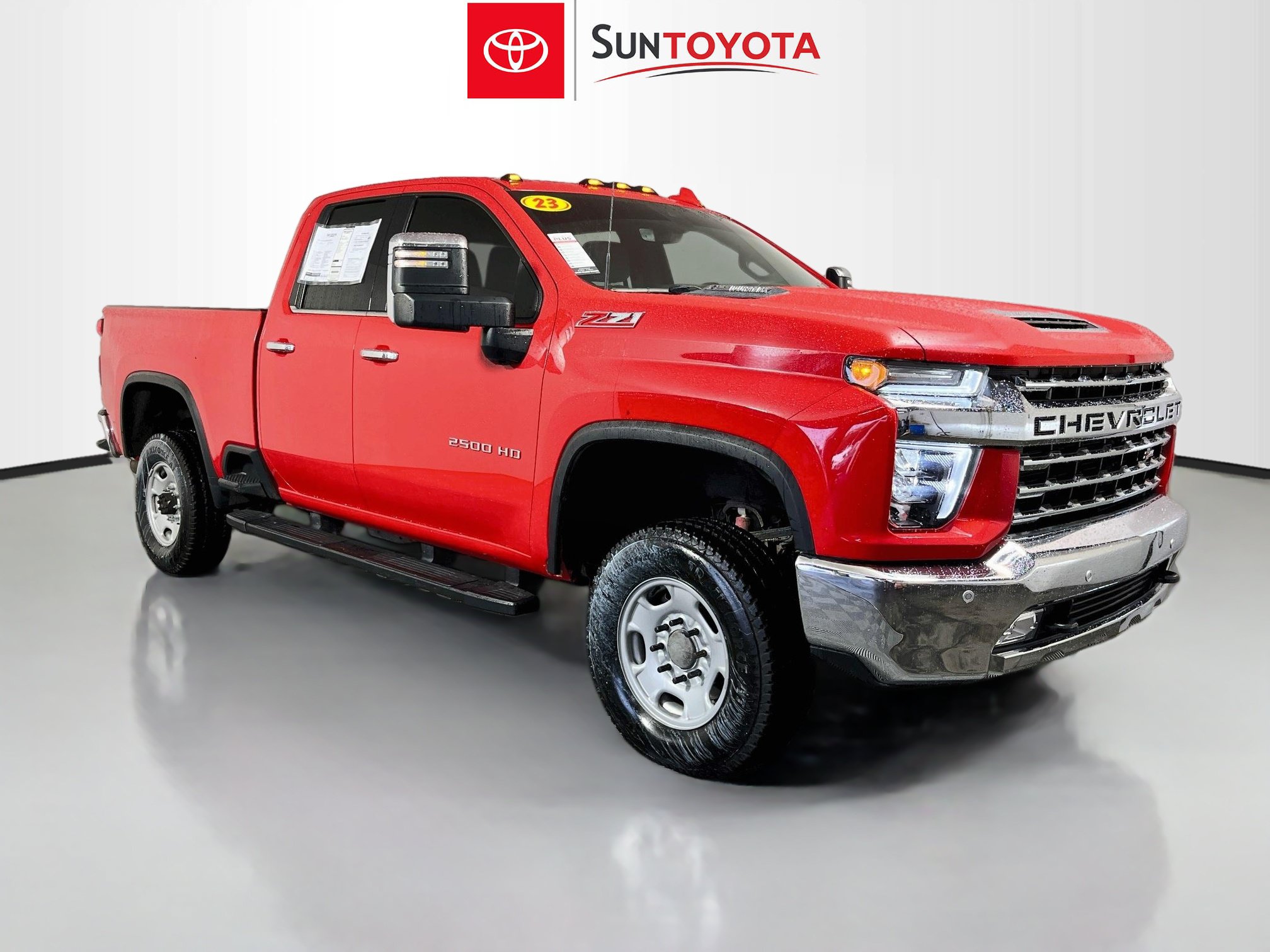 Used 2023 Chevrolet Silverado 2500 LTZ AWD/4WD image 1