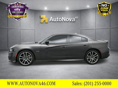 Used 2023 Dodge Charger R/T RWD image 3