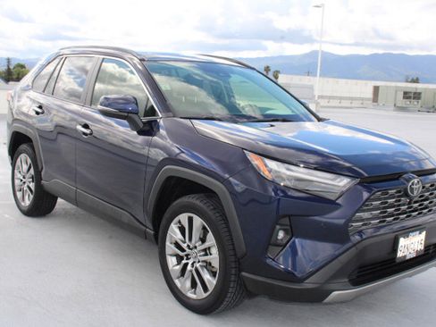 Certified 2022 Toyota RAV4 Limited image 2