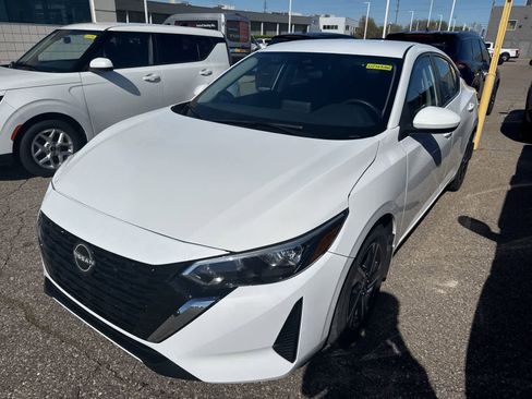 Used 2025 Nissan Sentra SV w/ All-Weather Package FWD image 15