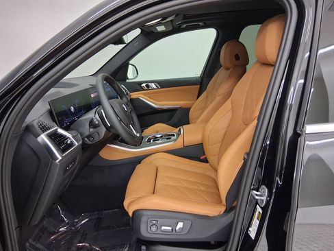 New 2026 BMW X5 sDrive40i image 3