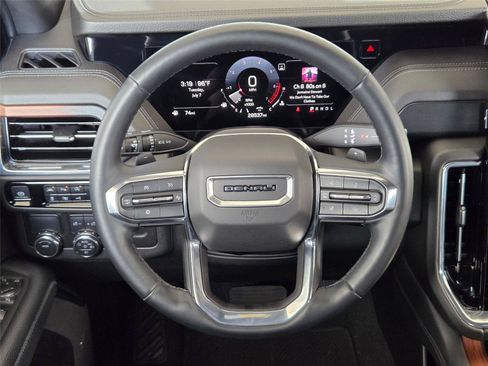 Used 2025 GMC Yukon Denali RWD image 14