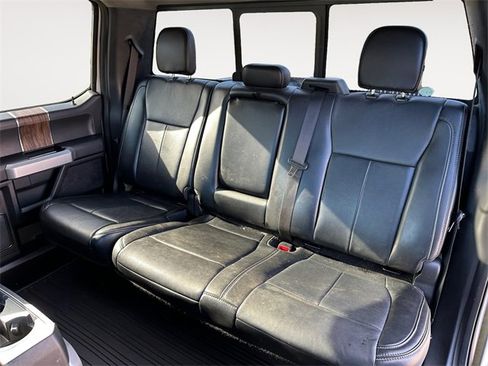 Used 2019 Ford F150 Lariat w/ Trailer Tow Package image 13