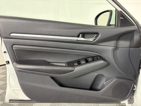 Used 2023 Nissan Altima 2.5 SL image 12