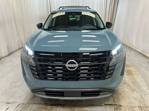 New 2026 Nissan Pathfinder Platinum image 8