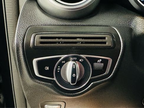 Used 2022 Mercedes-Benz GLC 300 4MATIC Coupe image 14