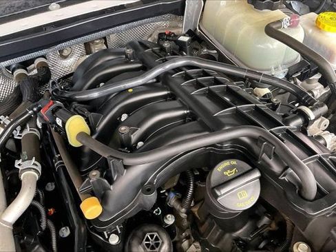 Used 2024 Jeep Wrangler Unlimited Rubicon AWD/4WD image 33