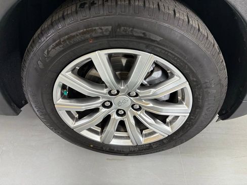 Used 2022 Cadillac XT4 Premium Luxury w/ Safety Alert Package image 10