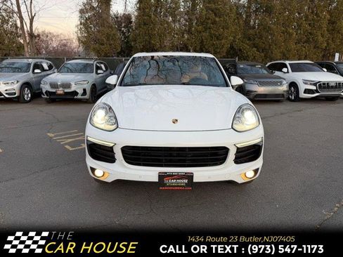 Used 2017 Porsche Cayenne S image 3