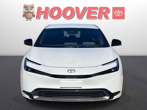 Used 2024 Toyota Prius XLE image 7