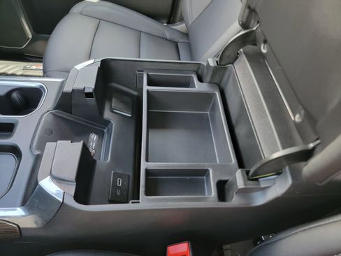 Used 2026 Chevrolet Silverado 1500 RST AWD/4WD image 40