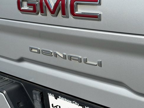 Used 2020 GMC Sierra 2500 Denali w/ Denali Ultimate Package AWD/4WD image 8