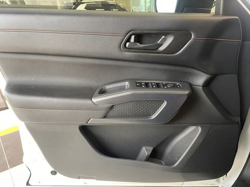 Certified 2024 Nissan Pathfinder Rock Creek AWD/4WD image 9