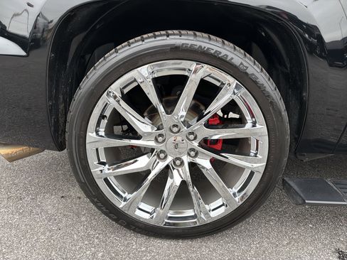 Used 2013 Cadillac Escalade EXT Premium image 18