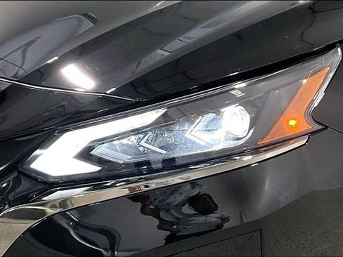 Used 2024 Nissan Altima 2.5 SR AWD/4WD image 37