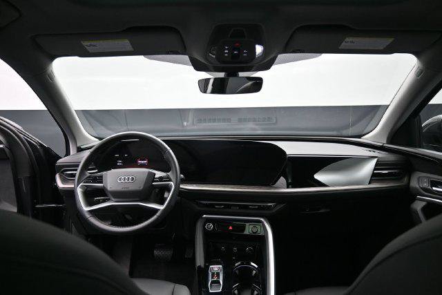Used 2025 Audi Q5 Premium AWD/4WD image 28