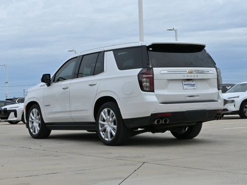 Used 2023 Chevrolet Tahoe High Country RWD image 7