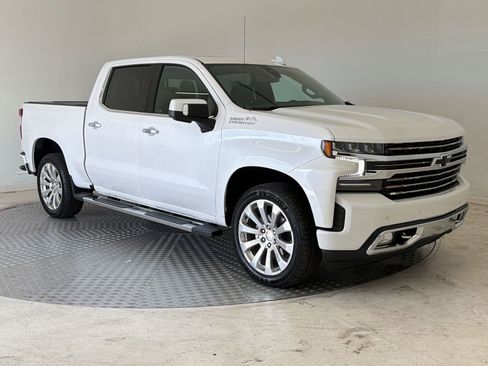 Used 2022 Chevrolet Silverado 1500 High Country w/ Safety Package II image 7