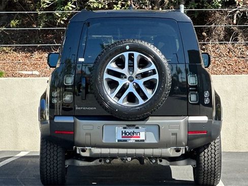 New 2026 Land Rover Defender 110 S image 4