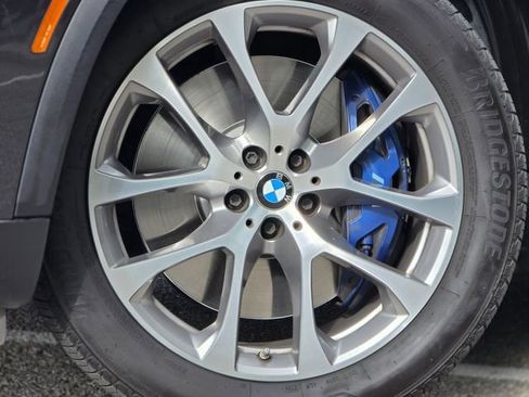 Used 2020 BMW X5 xDrive50i w/ Executive Package AWD/4WD image 34