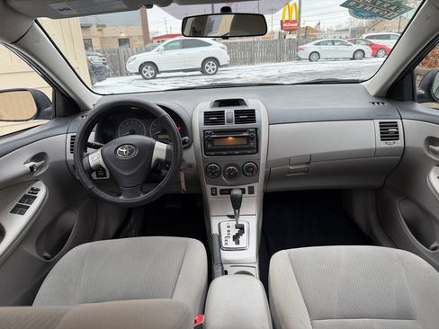 Used 2012 Toyota Corolla LE image 5