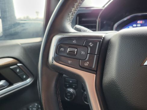 Used 2024 Chevrolet Silverado 2500 LT AWD/4WD image 21