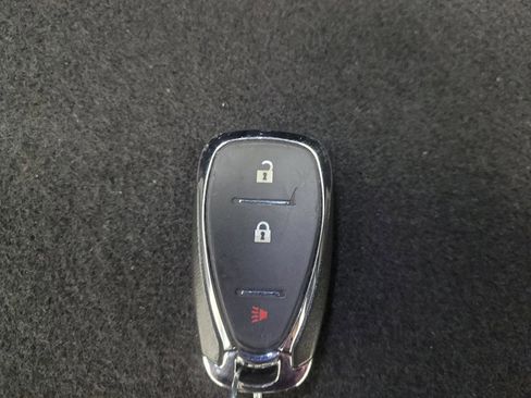 Used 2020 Chevrolet Equinox LT image 32