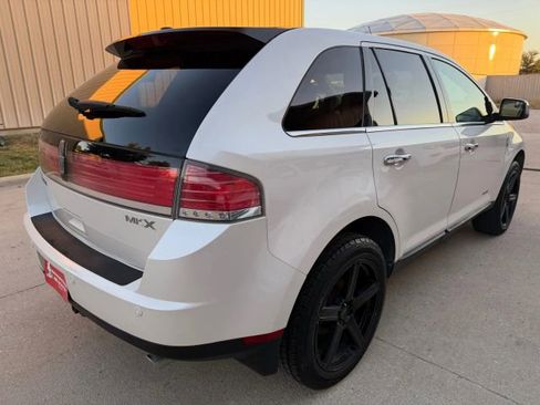 Used 2010 Lincoln MKX 2WD image 5