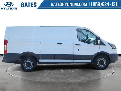 Used 2018 Ford Transit 150 130 Low Roof RWD image 3