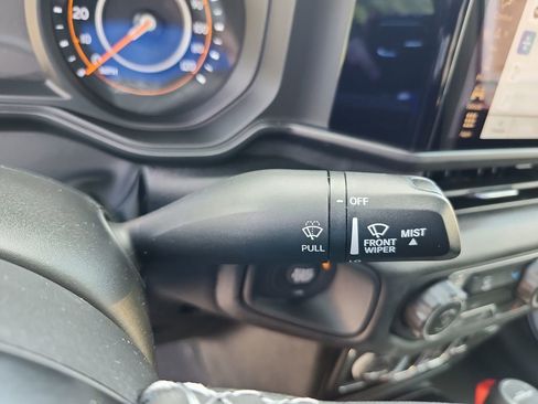 New 2025 Jeep Gladiator Sport image 16