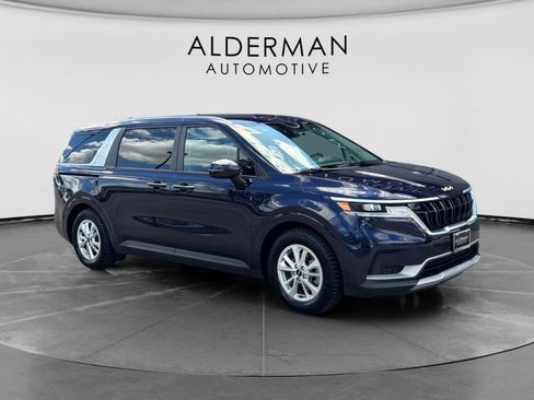 Used 2022 Kia Carnival LX FWD image 7