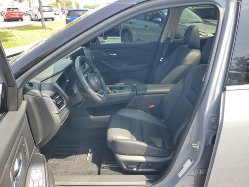 Certified 2024 Nissan Rogue SL w/ SL Premium Package FWD image 14