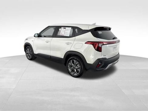 Certified 2026 Kia Seltos LX AWD/4WD image 9