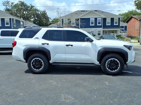 Used 2025 Toyota 4Runner TRD Off-Road Premium AWD/4WD image 6