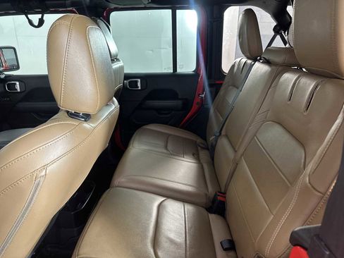 Used 2021 Jeep Wrangler Unlimited Sahara w/ Cold Weather Group image 27