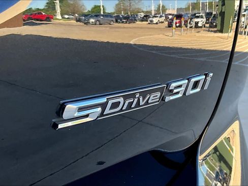 Used 2023 BMW X3 sDrive30i w/ Premium Package w/ZPA image 9