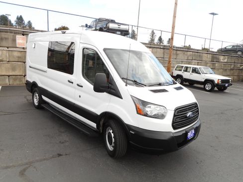 Used 2019 Ford Transit 250 148 Medium Roof RWD image 3