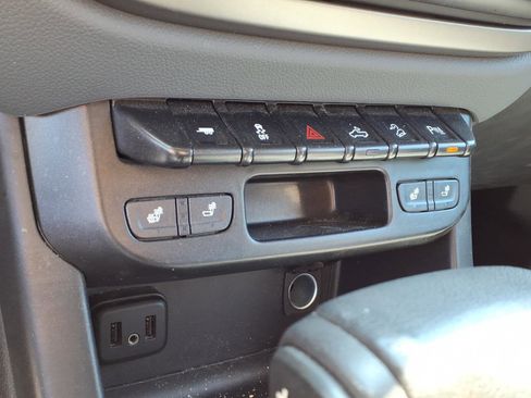 Used 2021 Chevrolet Colorado Z71 image 15