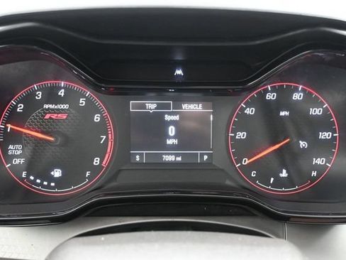 Used 2026 Chevrolet Trax RS FWD image 35
